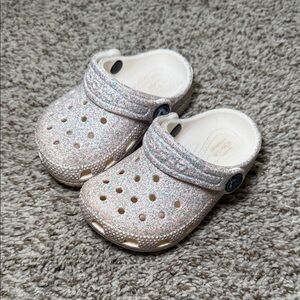 Toddler Girl White Glitter Crocs Size 6